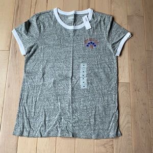 Old navy grey shirt